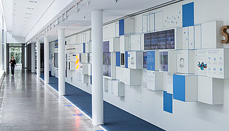 Bild 2 Markenraum von R+V Versicherungen