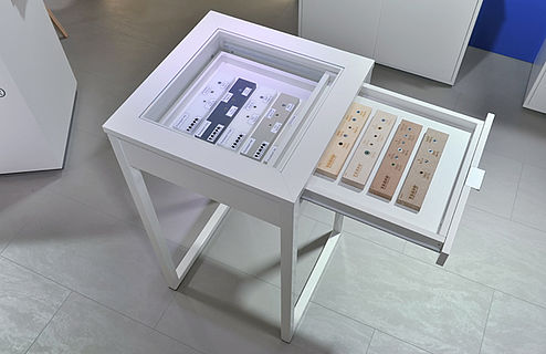 Messedesign: Vitrine für die Rampa-Muffe Messedesign: Vitrine für die Rampa-Muffe